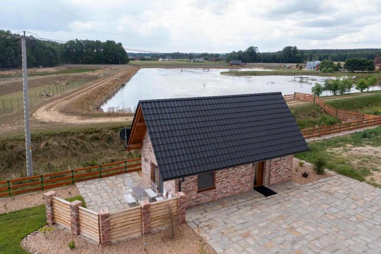 Tatarska Zagroda - Agroturystyka Dolina Baryczy Noclegi - Domek Danielek Кросніце Екстер'єр фото